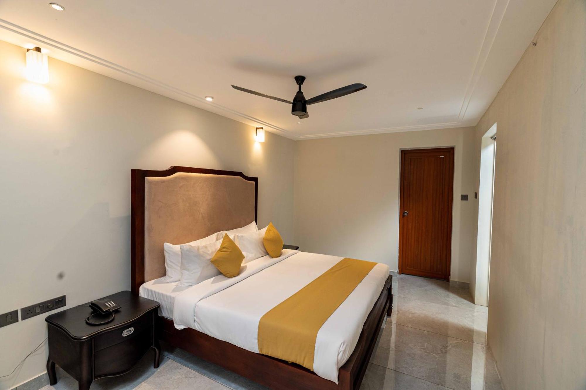 Court 11 By Dimora Otel Kochi Dış mekan fotoğraf