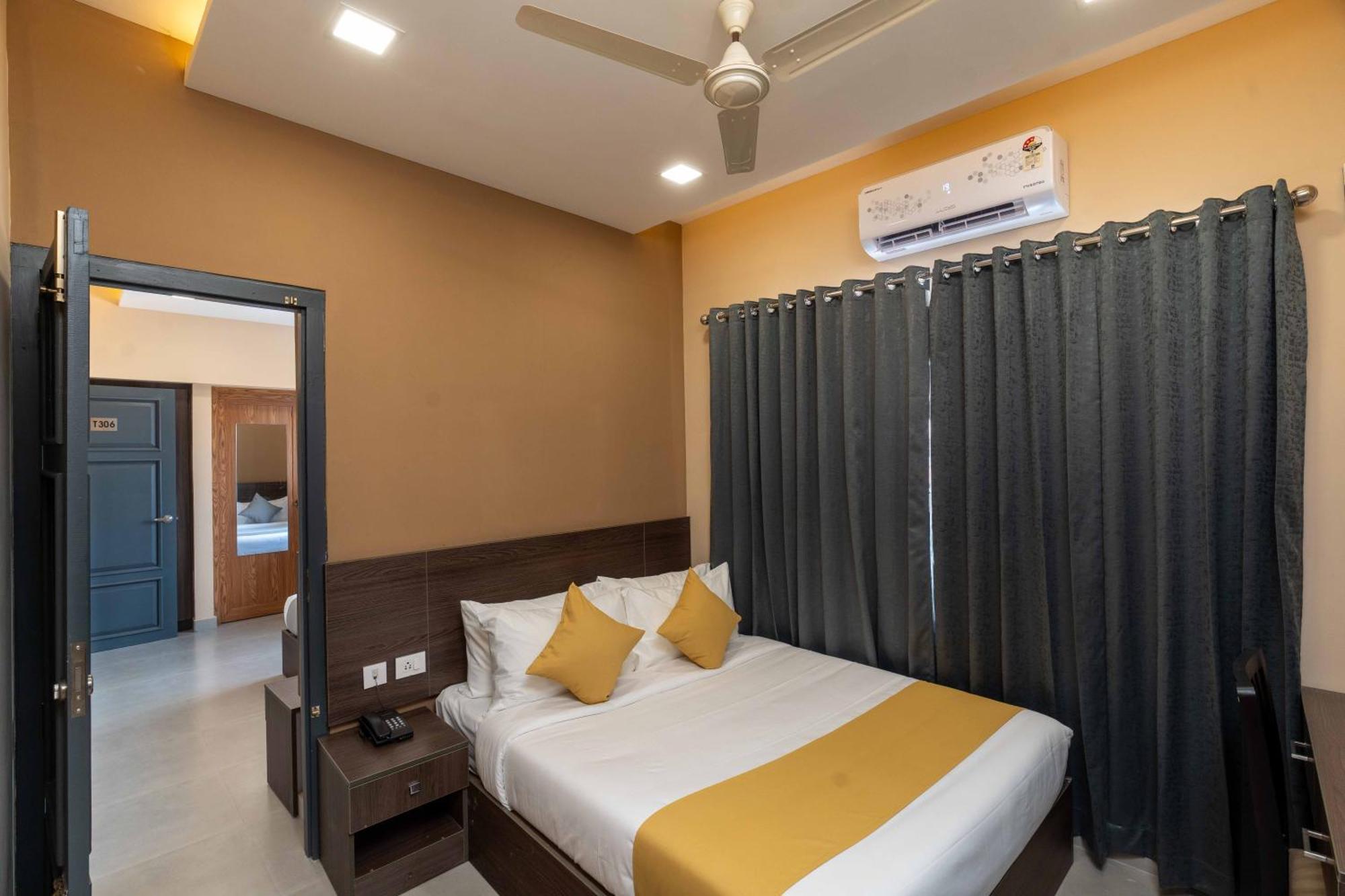 Court 11 By Dimora Otel Kochi Dış mekan fotoğraf
