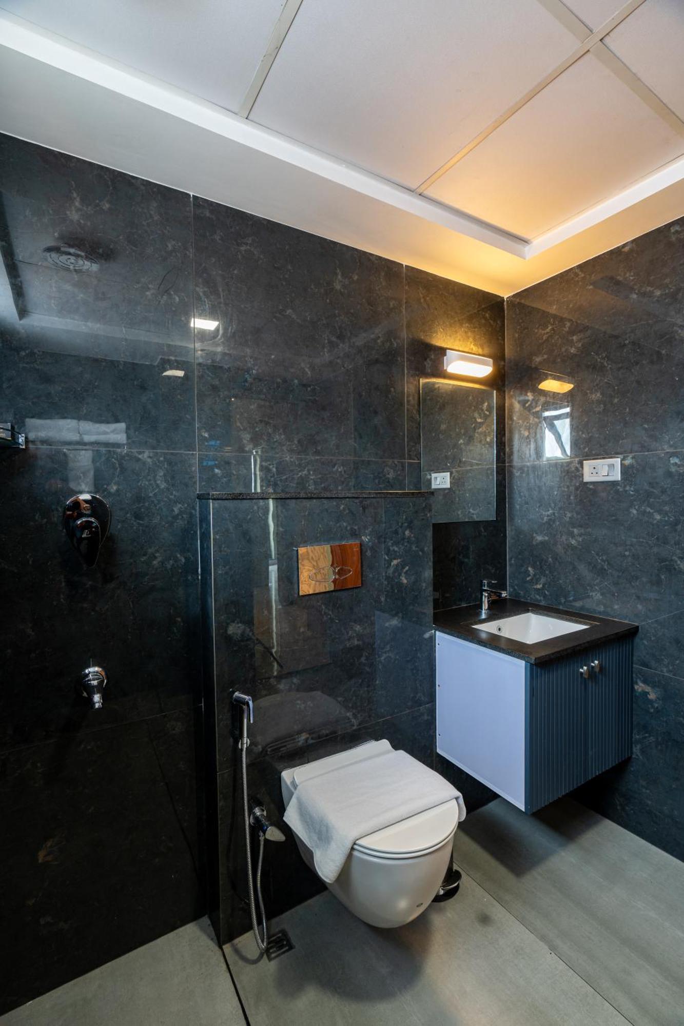 Court 11 By Dimora Otel Kochi Dış mekan fotoğraf
